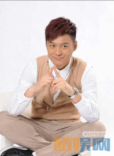 御姐归来何一坤是谁演的？御姐归来何一坤的扮演者侯京健个人资料、写真、生活照欣赏