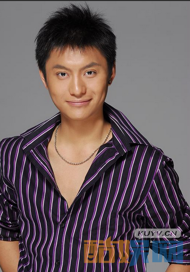 御姐归来何一坤是谁演的？御姐归来何一坤的扮演者侯京健个人资料、写真、生活照欣赏