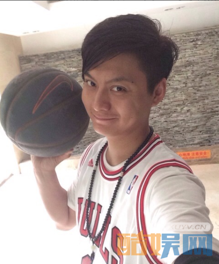 御姐归来何一坤是谁演的？御姐归来何一坤的扮演者侯京健个人资料、写真、生活照欣赏