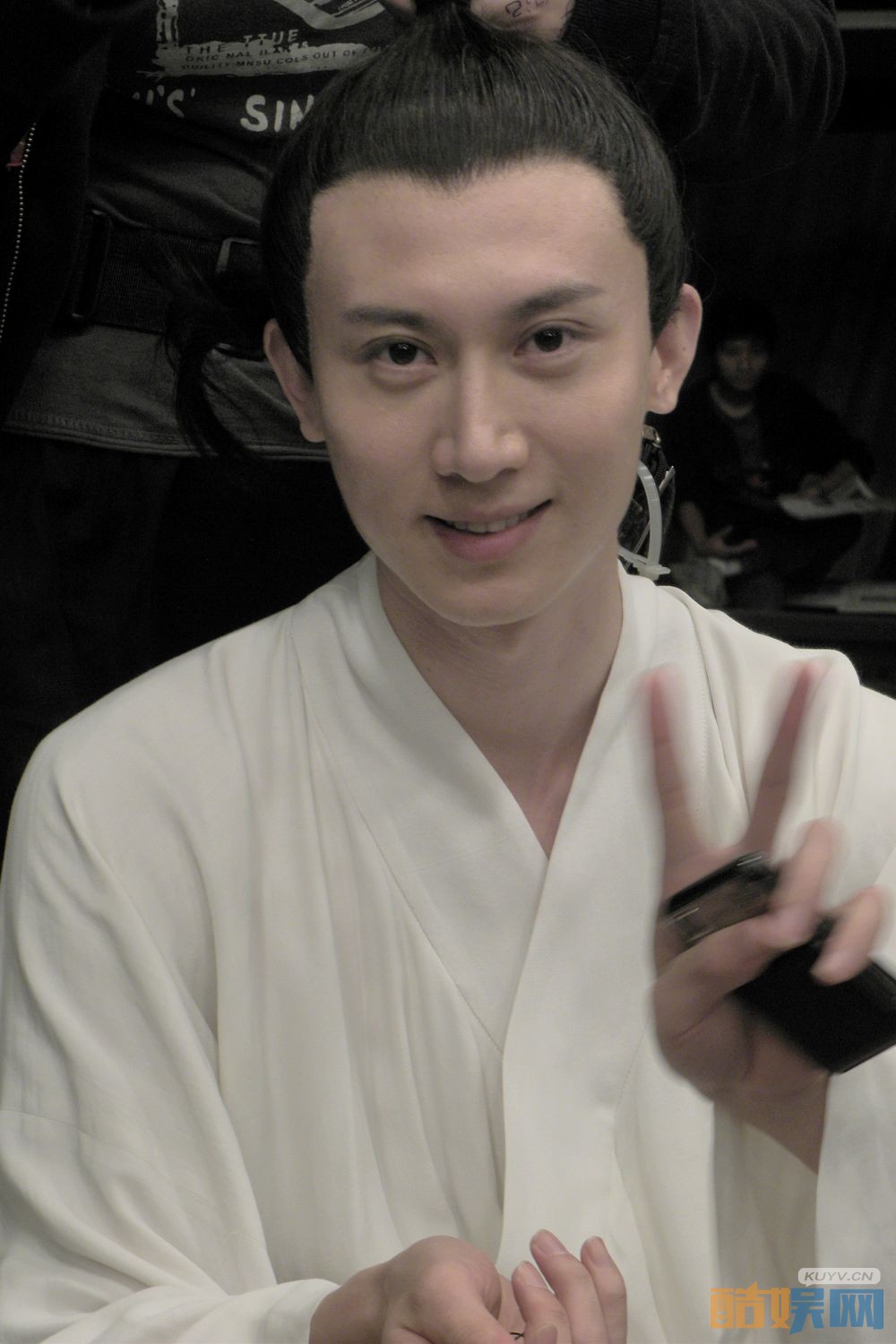 王龙华片场照写真