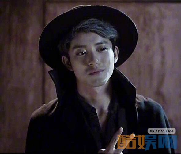 陈奕龙个人经历 陈奕龙个人资料简介 陈奕龙写真、生活照、活动照欣赏