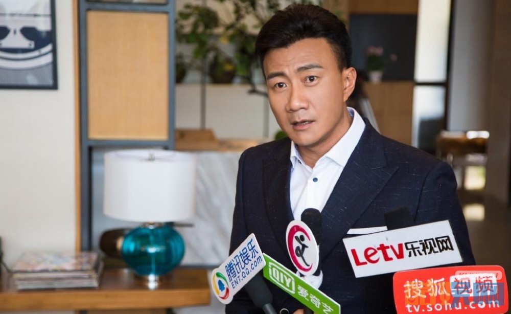 《小情人》片场照