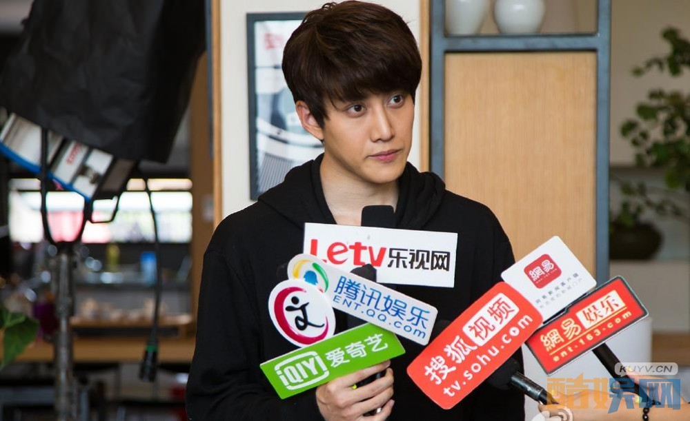 《小情人》片场照