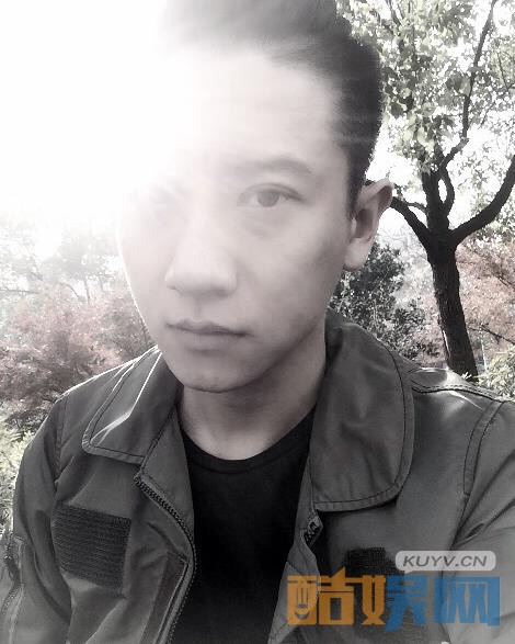 繁星四月小丑是谁演的？繁星四月简易是谁演的？繁星四月简易扮演者王霏个人资料、写真、生活照欣赏