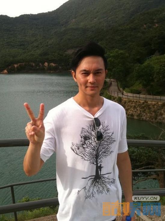 求婚大作战天使是谁扮演的？求婚大作战天使扮演者张智霖个人资料、写真、生活照欣赏