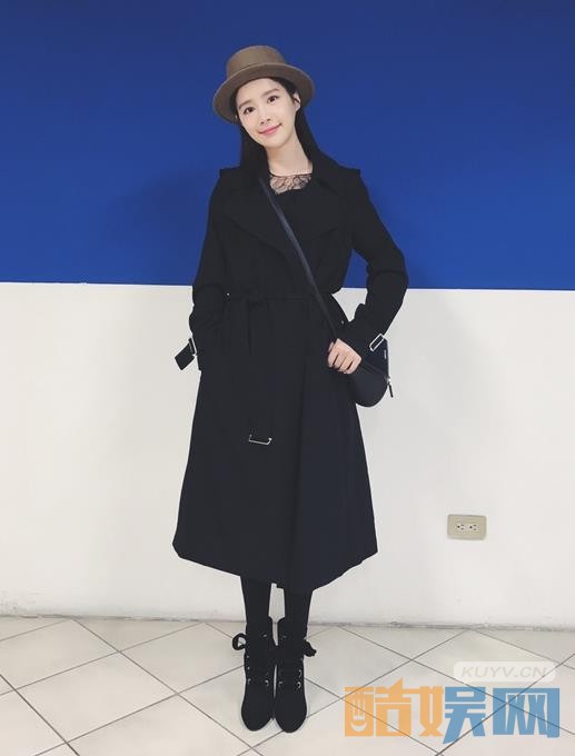 繁星四月闵四月妈妈的远房侄女闵一蓉是谁演的？繁星四月闵一蓉扮演者李佳颖个人资料、写真、生活照欣赏