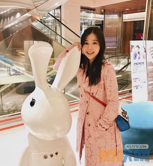 繁星四月闵四月妈妈的远房侄女闵一蓉是谁演的？繁星四月闵一蓉扮演者李佳颖个人资料、写真、生活照欣赏