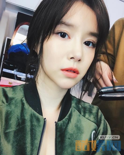 繁星四月闵四月妈妈的远房侄女闵一蓉是谁演的?繁星四月闵一蓉扮演者李佳颖个人资料、写真、生活照欣赏