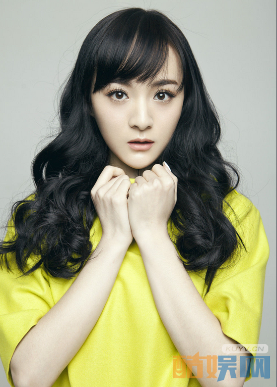 李依伊个人经历  李依伊个人资料简介   李依伊写真、生活照、活动照欣赏 