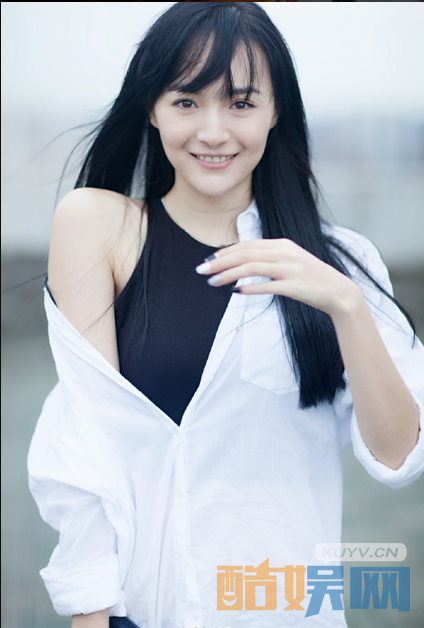 李依伊个人经历  李依伊个人资料简介   李依伊写真、生活照、活动照欣赏 