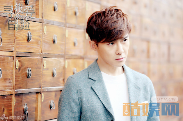  唐禹哲个人经历  唐禹哲个人资料简介  唐禹哲个人写真、杂志、生活照、活动照欣赏