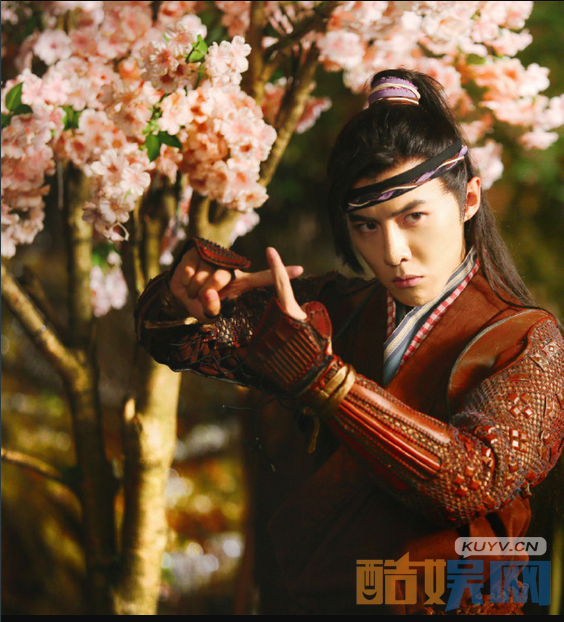 唐禹哲个人经历  唐禹哲个人资料简介  唐禹哲个人写真、杂志、生活照、活动照欣赏