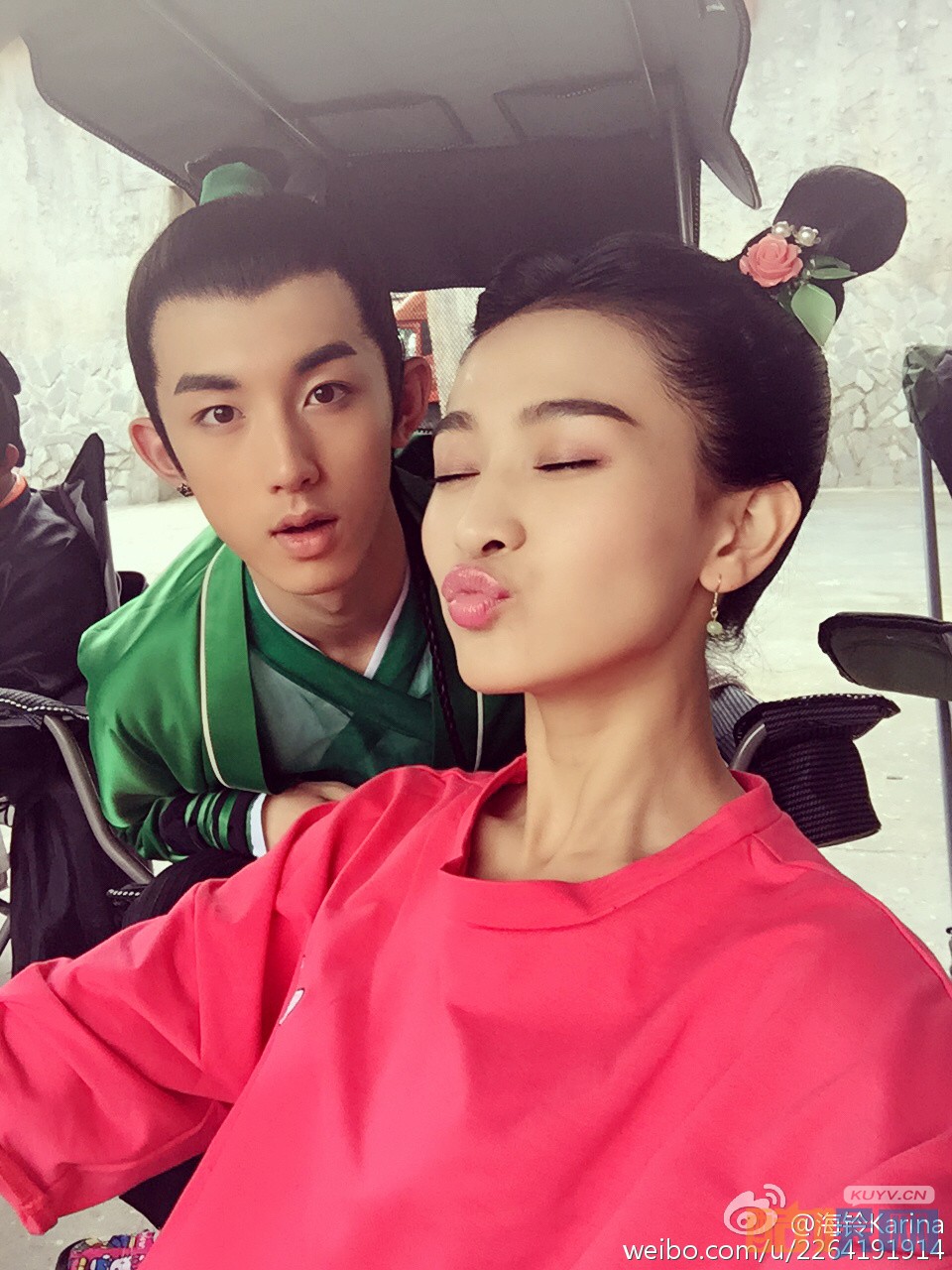 海玲片场照写真