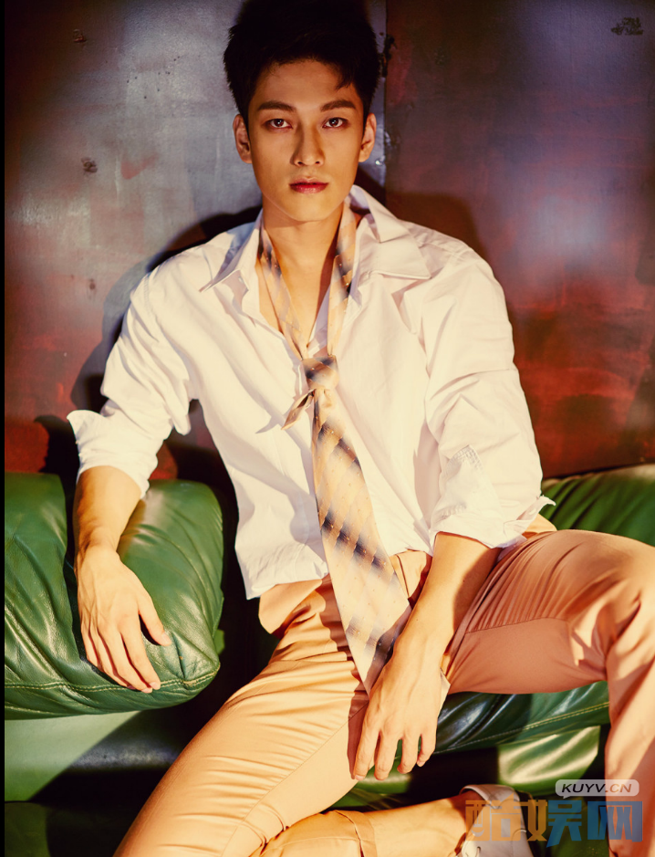  刘帅良个人经历  刘帅良个人资料简介   刘帅良写真、街拍、生活照、活动照欣赏