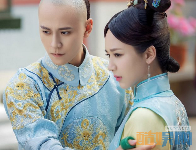 龙珠传奇之无间道龙三怎么知道易欢是女生的？在哪一集知道易欢是女生的？