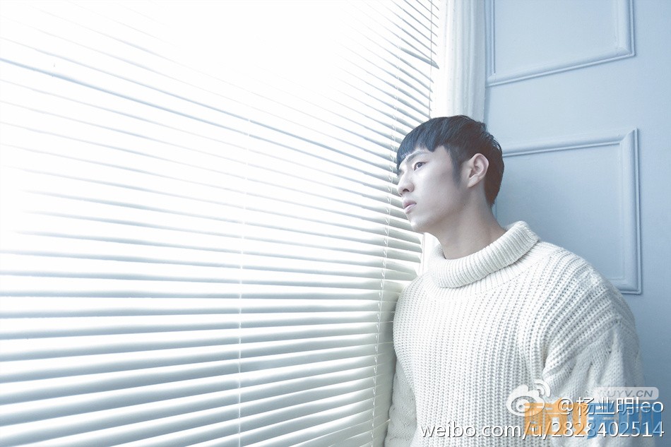 杨业明白衣少年写真