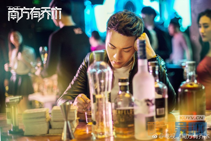 南方有乔木首曝夜色版剧照,陈伟霆化身酒吧老板