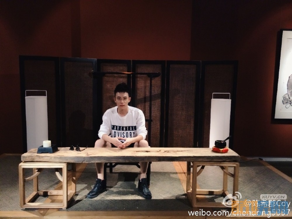 陈希郡生活照写真