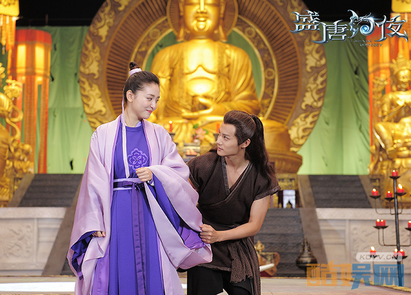盛唐幻夜探班照曝光   俏皮吴倩女扮男装