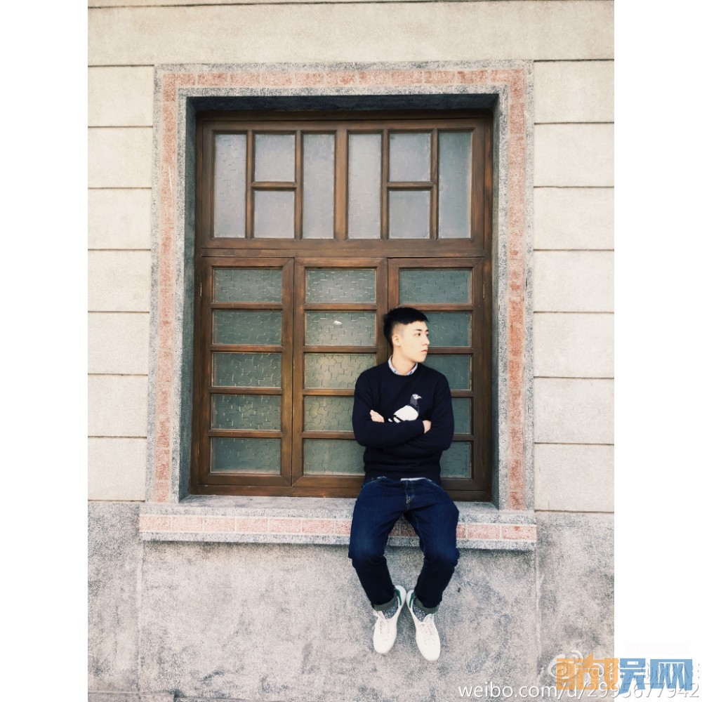 谷嘉诚帅气写真