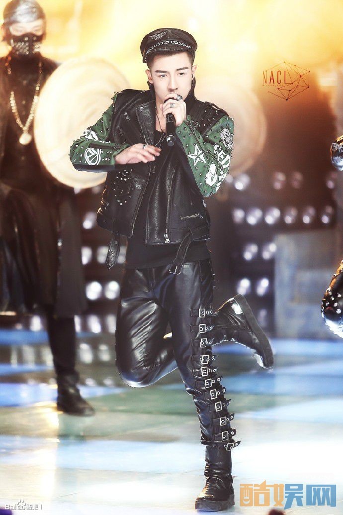 谷嘉诚燃烧吧少年写真