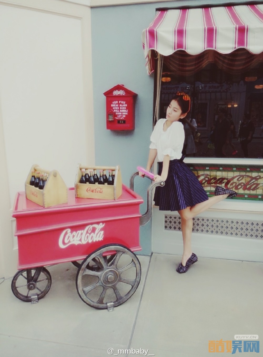 赖雨濛早期写真