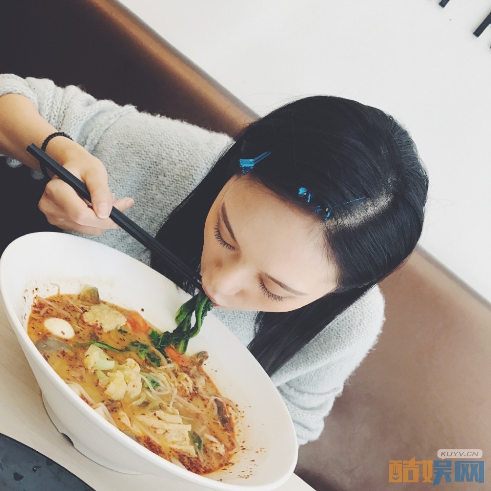 夏至未至七七的经济人Carol是谁扮演的 夏至未至七七的经济人Carol扮演者商侃个人资料、写真、生活照欣赏