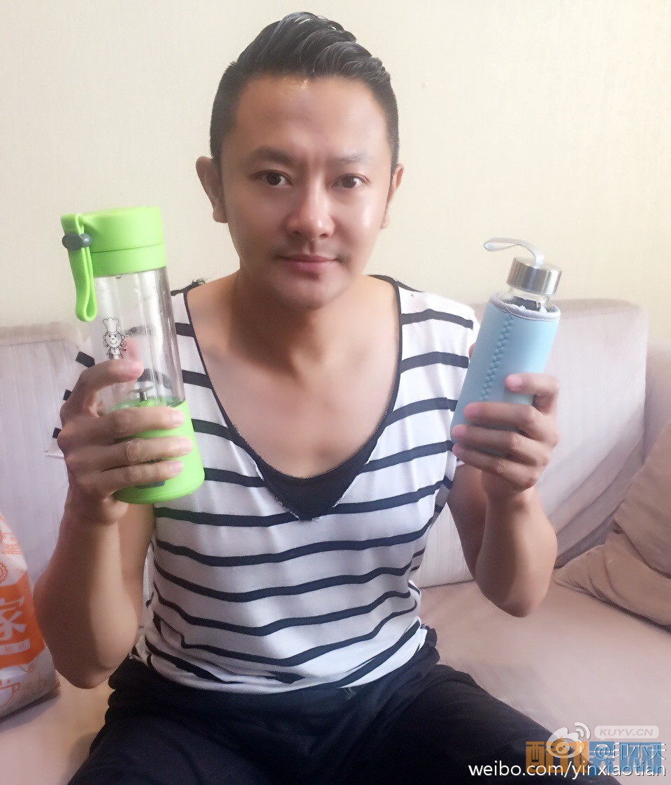 印小天生活照写真