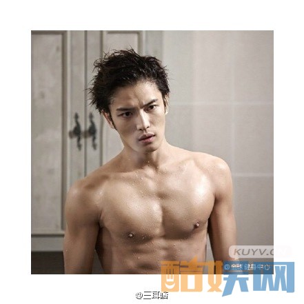 聂子皓帅气写真