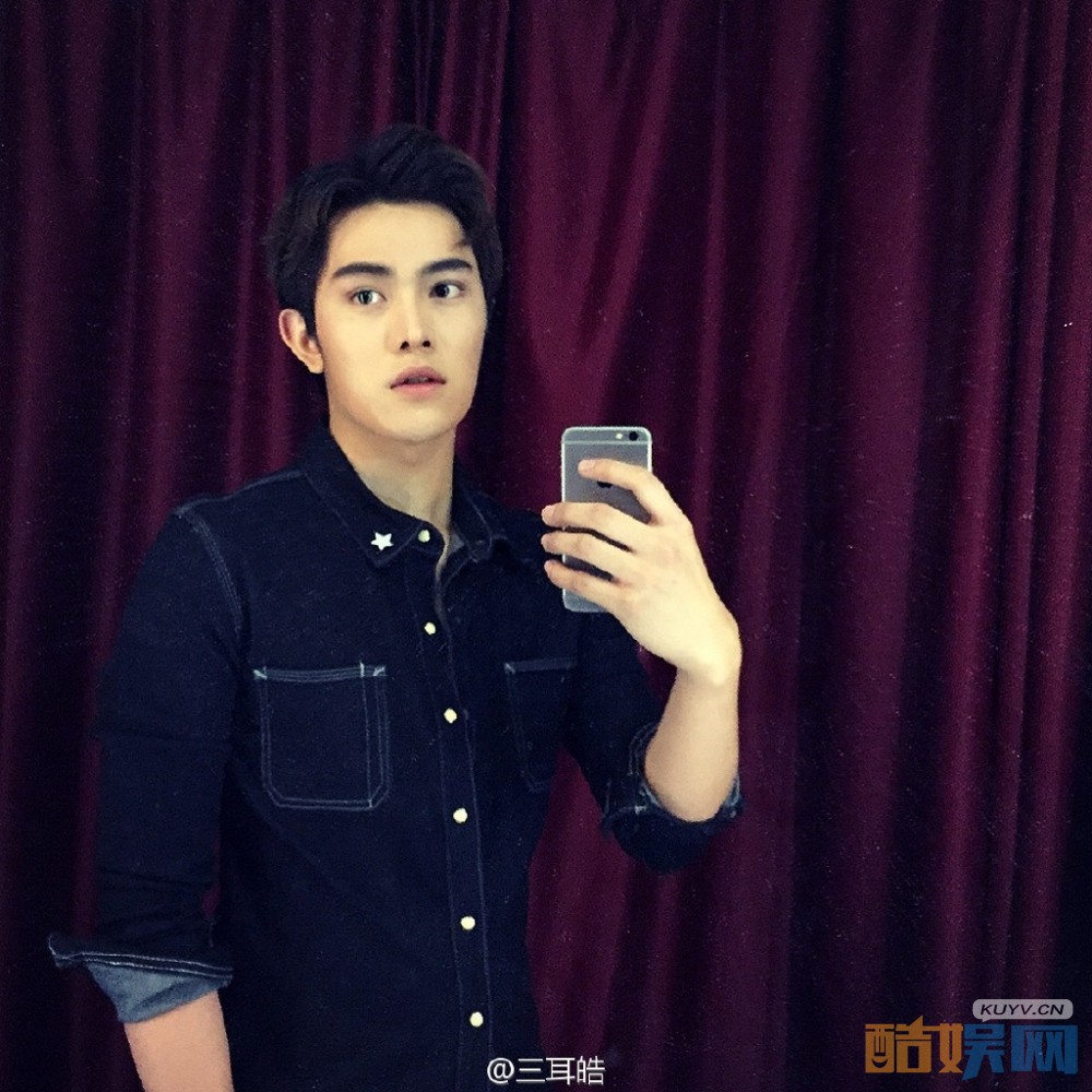 聂子皓微博配图写真