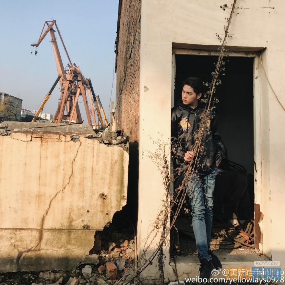 黄新皓时尚街拍写真