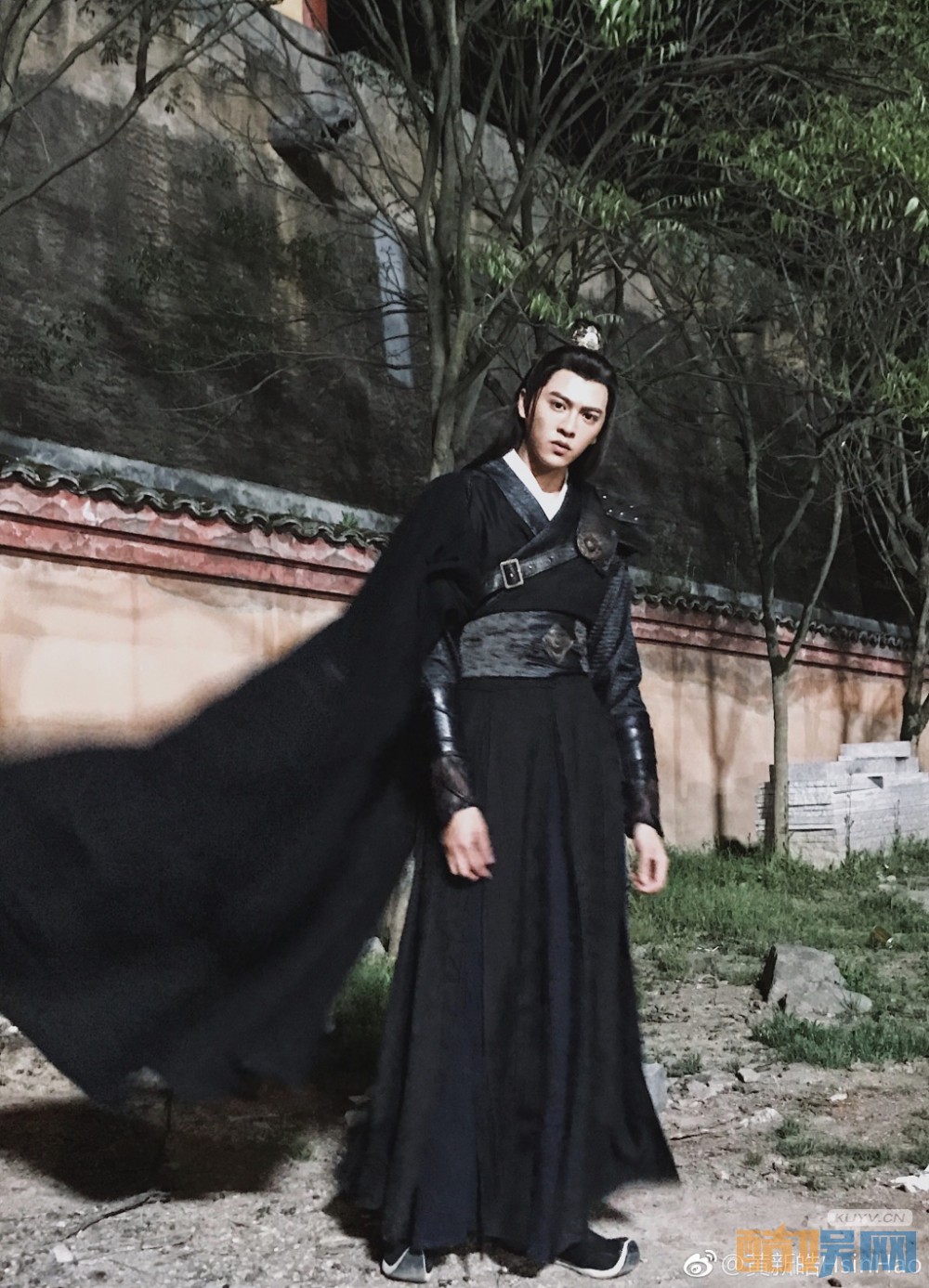 黄新皓《花谢花飞花满天》剧照写真