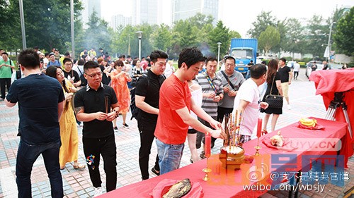 我不是精英片场照