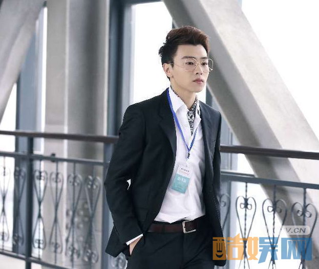 电视剧一起同过窗第二季任逸帆是谁演的？电视剧一起同过窗第二季任逸帆扮演者李于翔个人资料、写真、生活照欣赏