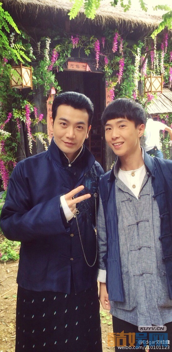 刘育同片场照写真