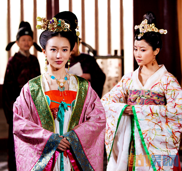 潘时七个人经历  潘时七个人资料简介   潘时七写真、杂志、生活照、活动照欣赏