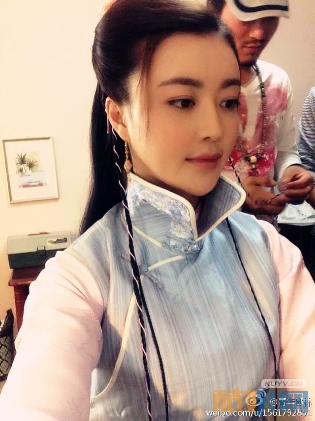 邱林片场照写真
