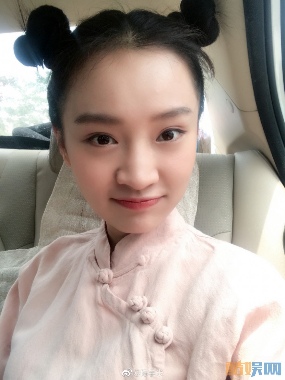 陈芋米片场照写真