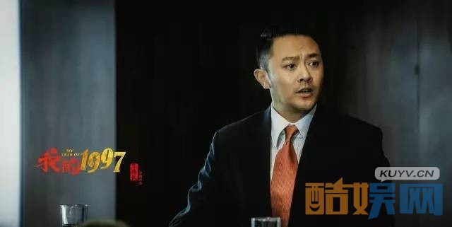 电视剧我的1997中7月4号播出的第九集里那首粤语的背景歌曲叫什么名字,浪子心声的歌词是什么,浪子心声的演唱者是谁