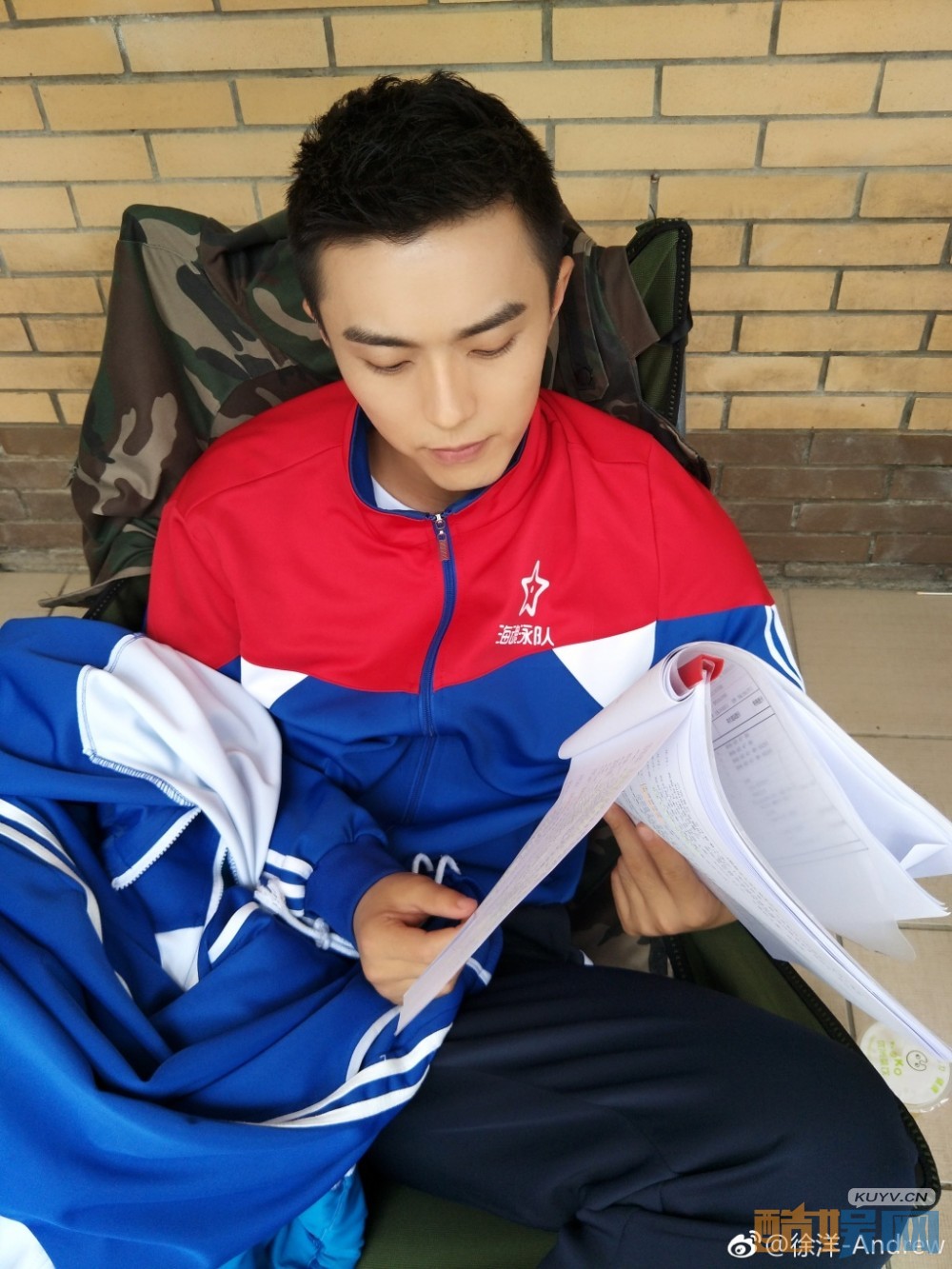 电视剧深海利剑姜耀是谁扮演的 电视剧深海利剑姜耀扮演者徐洋个人资料、写真、生活照欣赏