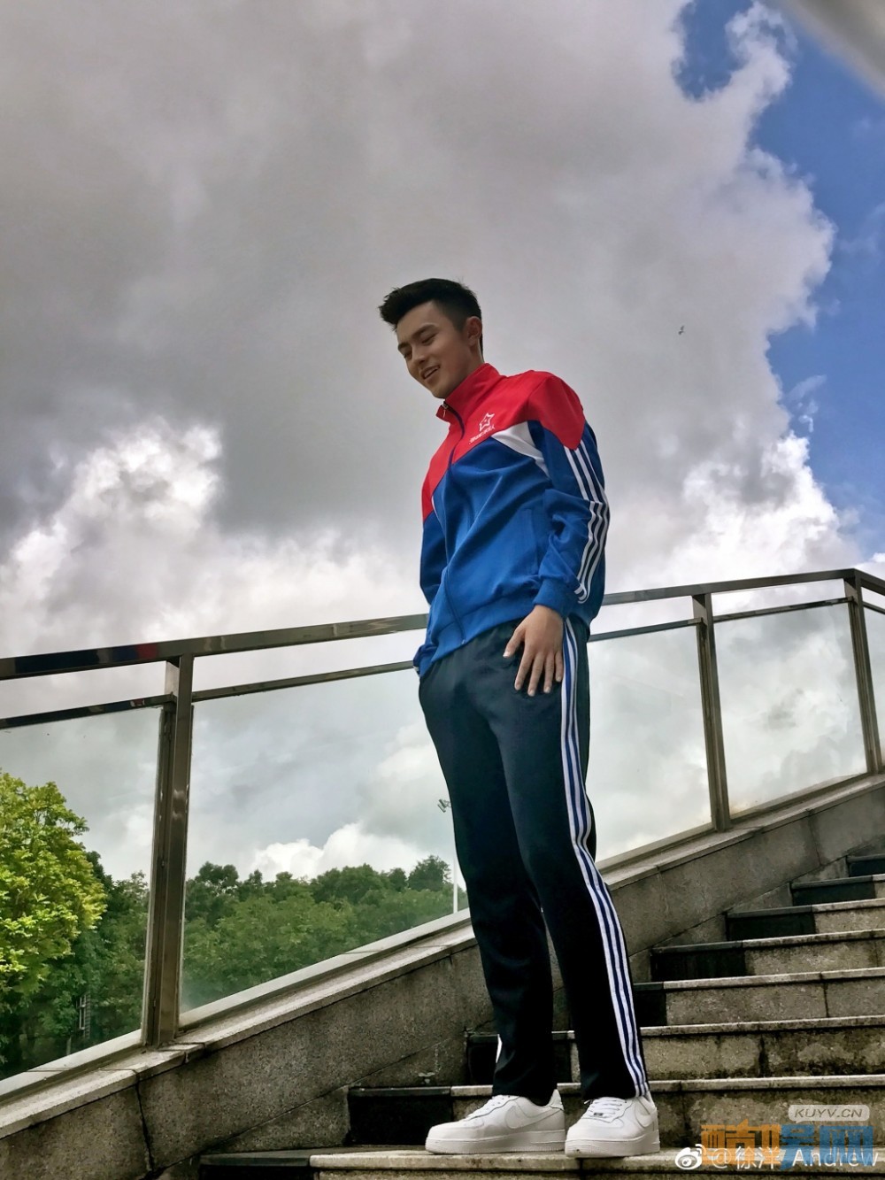 电视剧深海利剑姜耀是谁扮演的 电视剧深海利剑姜耀扮演者徐洋个人资料、写真、生活照欣赏