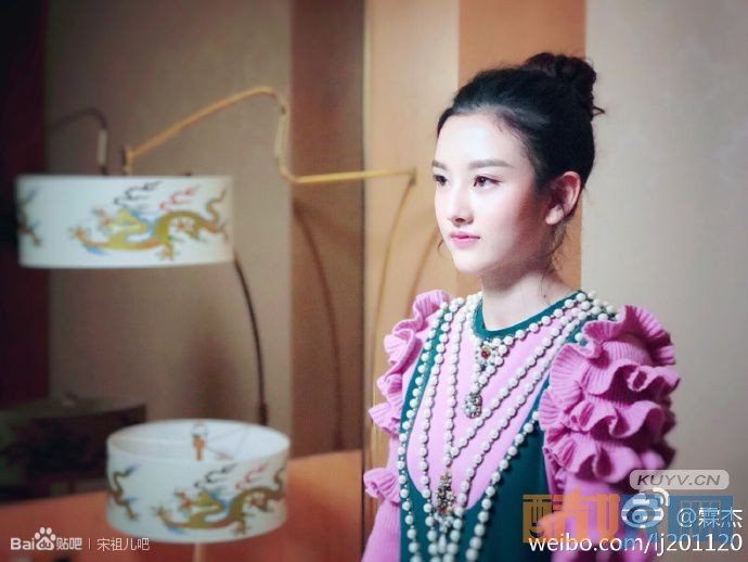 我们的少年时代里面班长是谁扮演的，班长扮演者宋祖儿个人资料、写真、生活照片欣赏