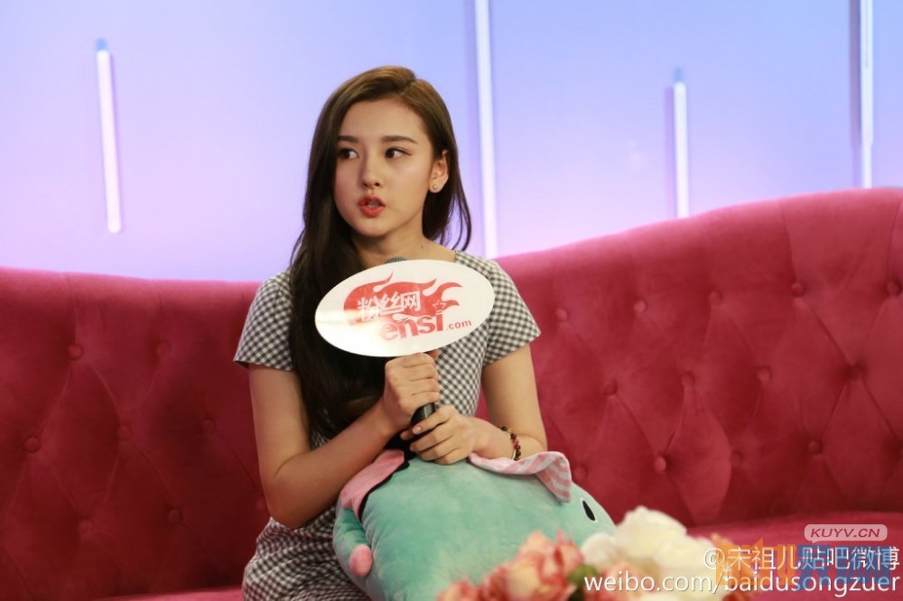 我们的少年时代里面班长是谁扮演的，班长扮演者宋祖儿个人资料、写真、生活照片欣赏