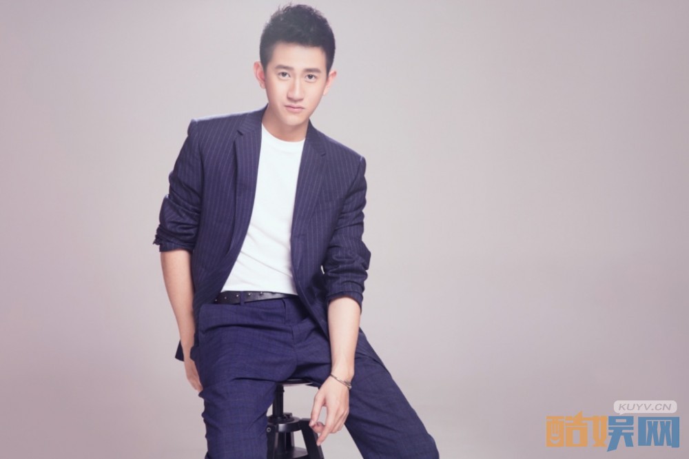 赵宝刚首部军事题材电视剧深海利剑曝光剧照 韩宇辰被爆成为拍摄现场的段子王