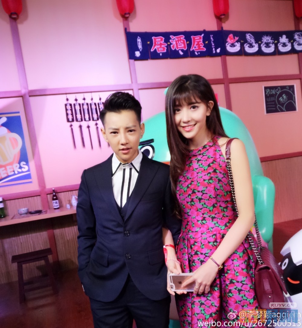 李梦颖和好友合照写真