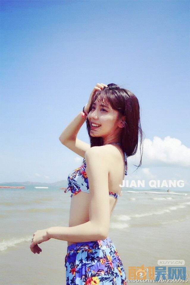 李梦颖出游写真