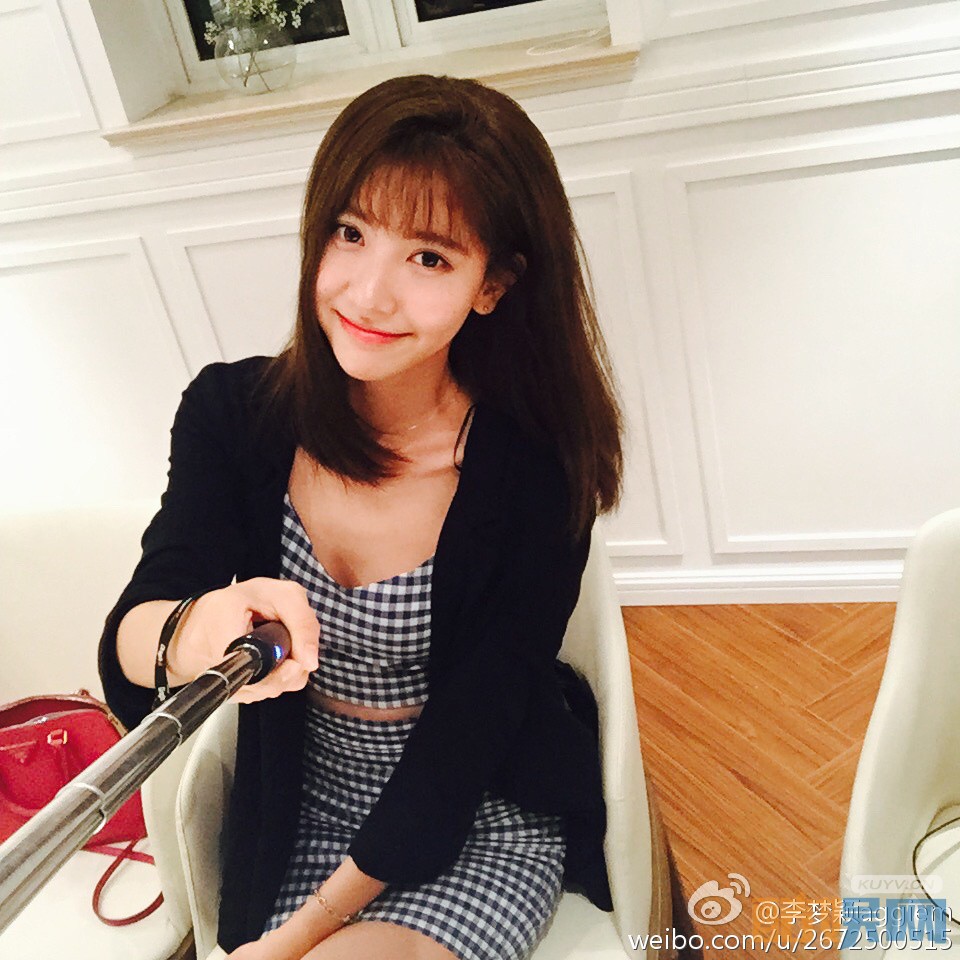 李梦颖生活照写真