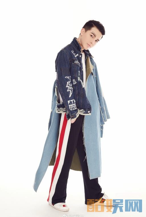 双世宠妃十四皇子墨靖轩是谁扮演的 双世宠妃墨靖轩扮演者王浩歌个人资料、写真、生活照欣赏