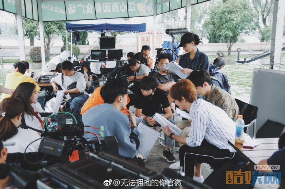 无法拥抱的你片场照