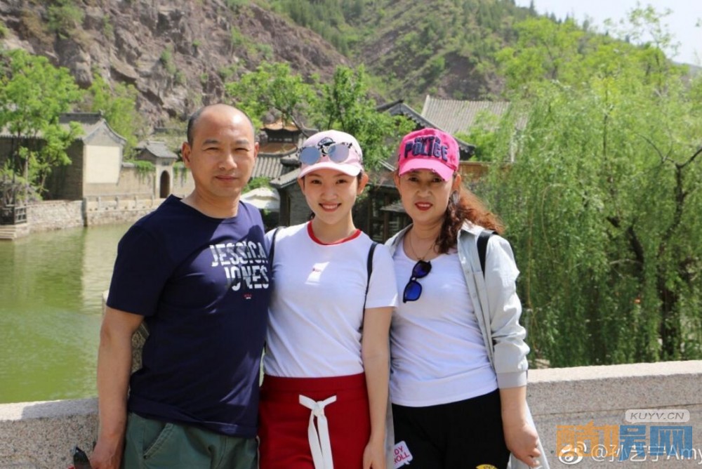 双世宠妃里镜心是谁扮演的 镜心扮演者孙艺宁个人资料、写真、生活图片欣赏